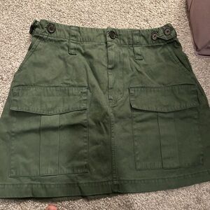 Green cargo skirt